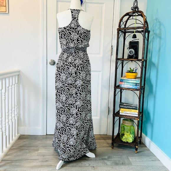 Banana Republic Sleeveless Floral Maxi Dress (size 2) - Picture 7 of 14